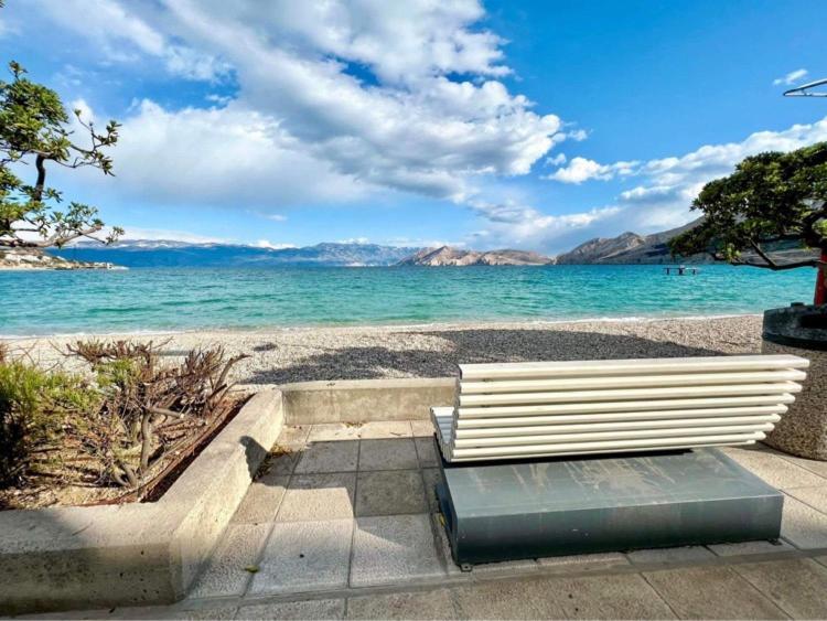 Art Suite Jurandvor Baška Extérieur photo